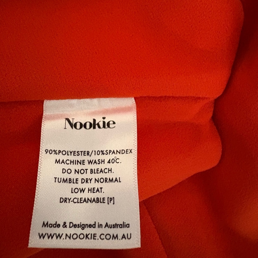 NWT Nookie Milano Crop Bandeau Top in Orange/Red. Size Large - Picture 8 of 8